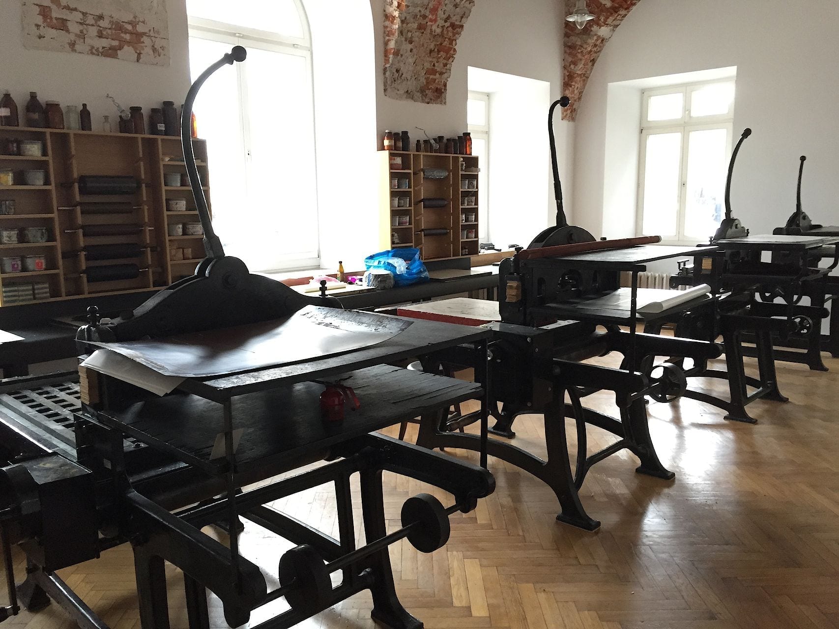 pracownia litografii na Akademii Sztuk Pięknych w Warszawie